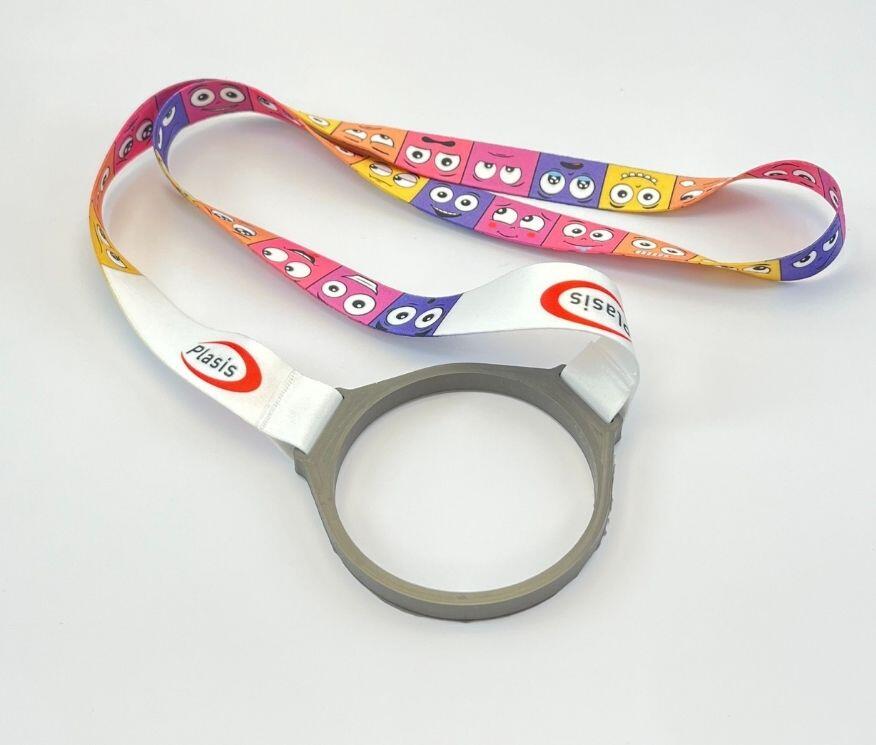 Plastik bardak askısı boyun askılı kullanım