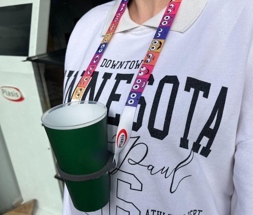 Etkinlikler için plastik bardak tutucu boyun askısı